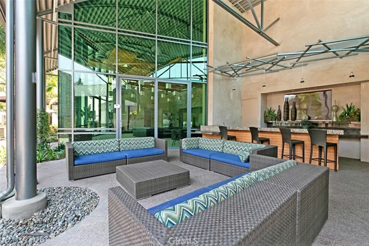 45 Soho, Irvine, California 92612