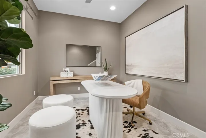 45 Soho, Irvine, California 92612