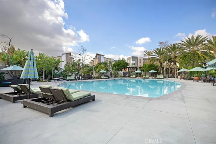 45 Soho, Irvine, California 92612