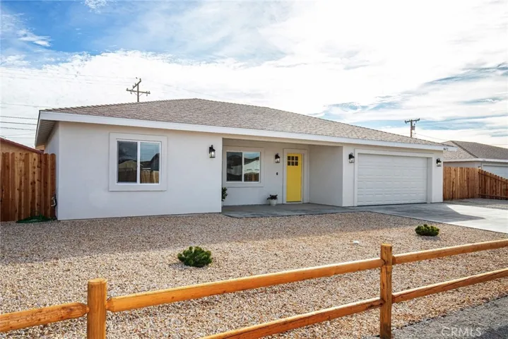 8672 Lime Avenue, California City, California 93505
