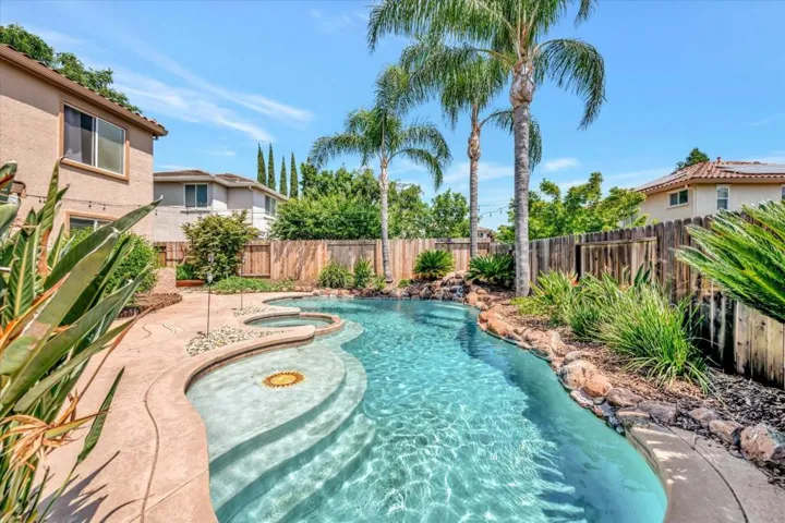 108 Starwood Court, Roseville, California 95747