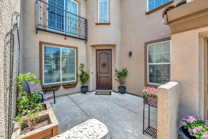 108 Starwood Court, Roseville, California 95747