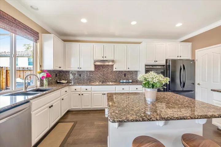 108 Starwood Court, Roseville, California 95747
