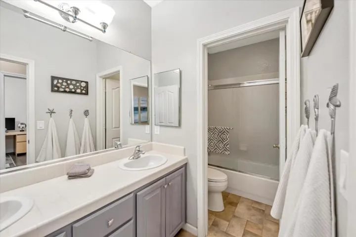 108 Starwood Court, Roseville, California 95747