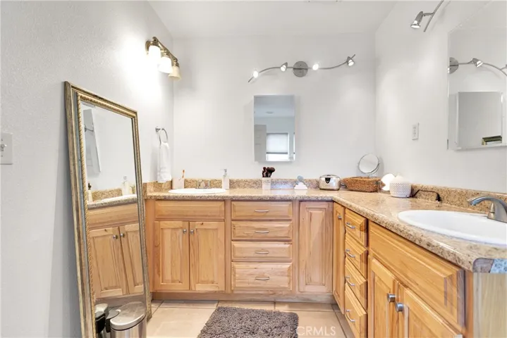 16192 Molino Drive, Victorville, California 92395