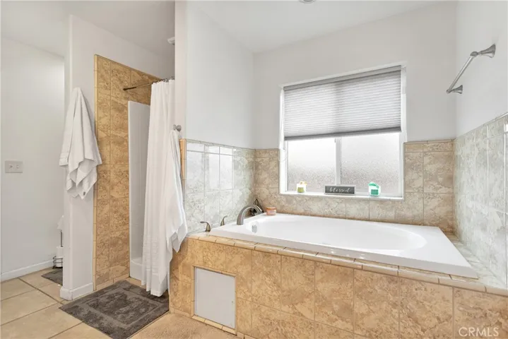 16192 Molino Drive, Victorville, California 92395