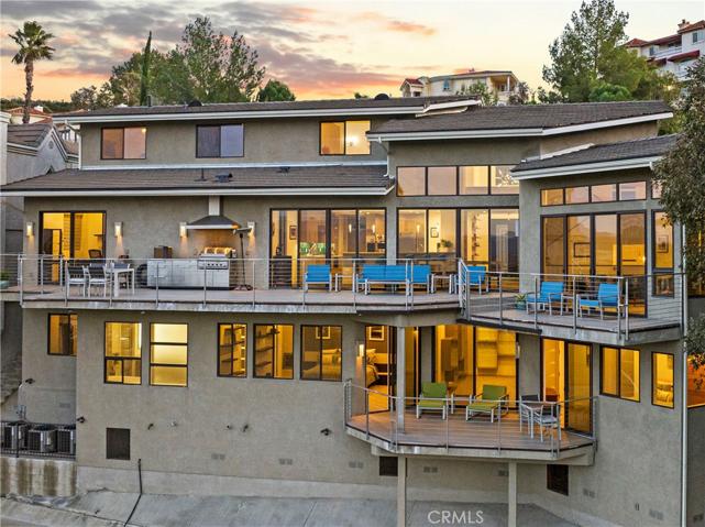 23825 Terrace View Drive, Newhall, California 91321