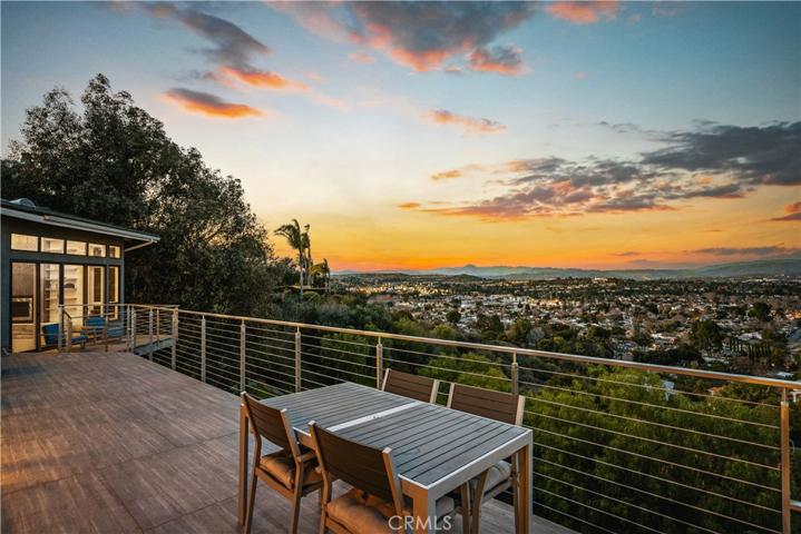 23825 Terrace View Drive, Newhall, California 91321