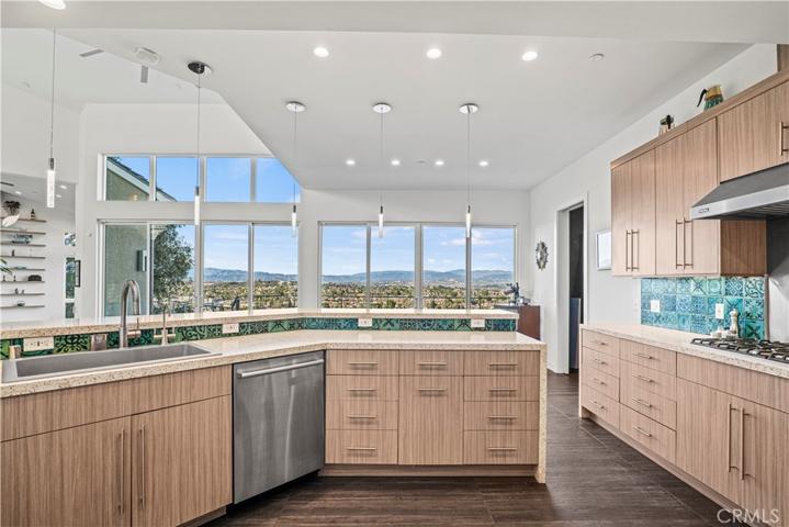 23825 Terrace View Drive, Newhall, California 91321