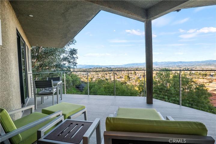 23825 Terrace View Drive, Newhall, California 91321
