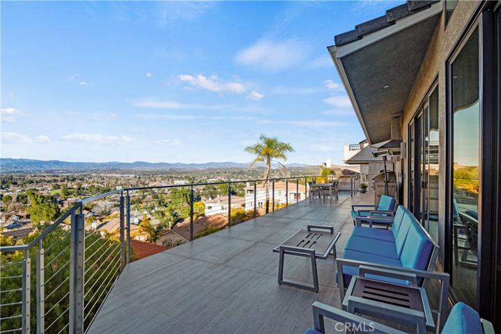 23825 Terrace View Drive, Newhall, California 91321