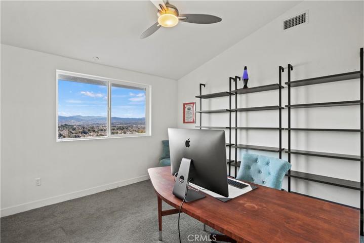 23825 Terrace View Drive, Newhall, California 91321