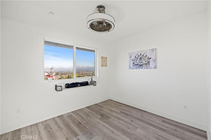 23825 Terrace View Drive, Newhall, California 91321