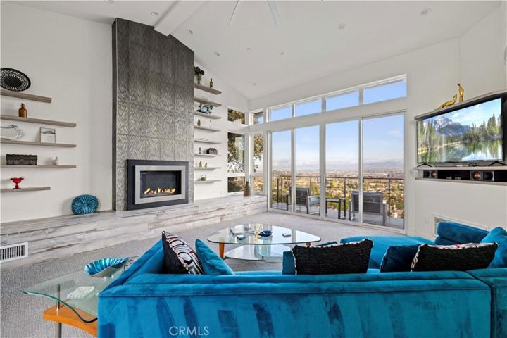 23825 Terrace View Drive, Newhall, California 91321
