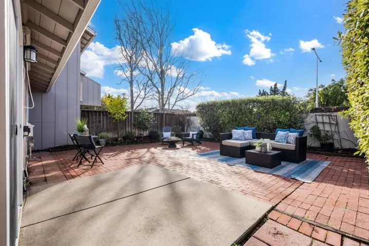 819 Spruance Lane, Foster City, California 94404