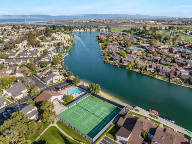 819 Spruance Lane, Foster City, California 94404