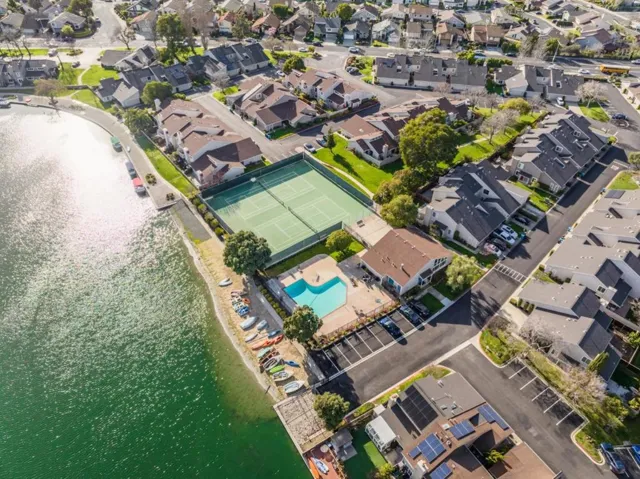 819 Spruance Lane, Foster City, California 94404