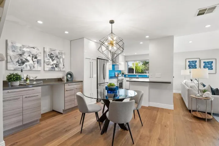 819 Spruance Lane, Foster City, California 94404