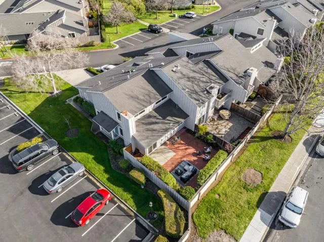 819 Spruance Lane, Foster City, California 94404