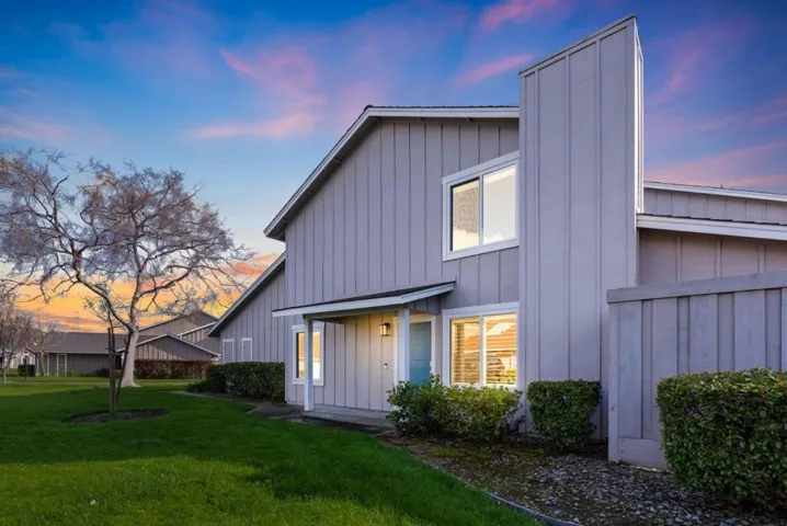 819 Spruance Lane, Foster City, California 94404