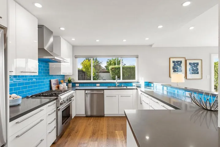 819 Spruance Lane, Foster City, California 94404