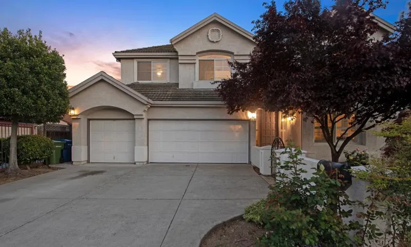 674 W Sunnyoaks Avenue, Campbell, California 95008