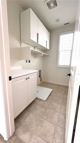 113 Henson, Irvine, California 92620