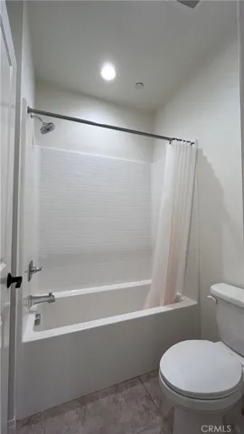 113 Henson, Irvine, California 92620