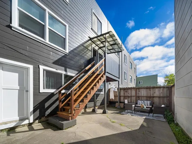 2405 41st Avenue, San Francisco, California 94116