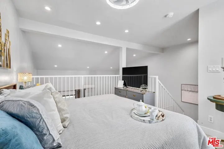 10982 Roebling Avenue 521, Los Angeles, California 90024