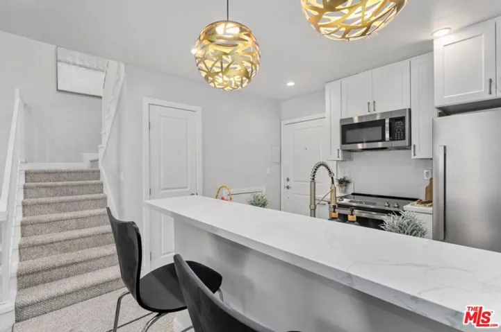 10982 Roebling Avenue 521, Los Angeles, California 90024