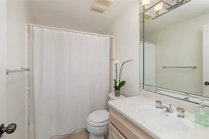 1965 Vista Del Oro, Newport Beach, California 92660