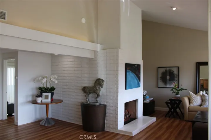 1965 Vista Del Oro, Newport Beach, California 92660