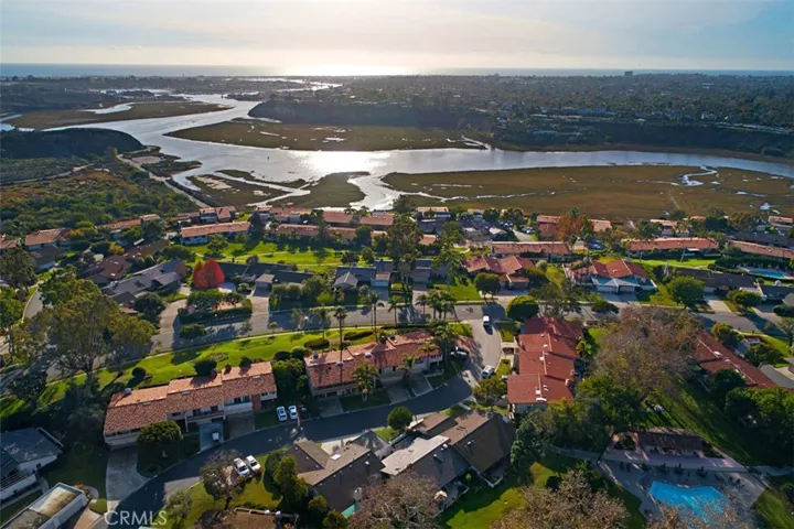 1965 Vista Del Oro, Newport Beach, California 92660
