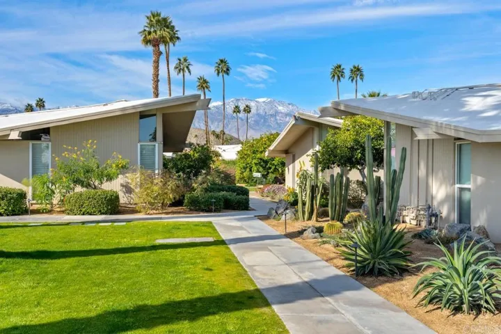 37800 Da Vall Drive 28, Rancho Mirage, California 92270