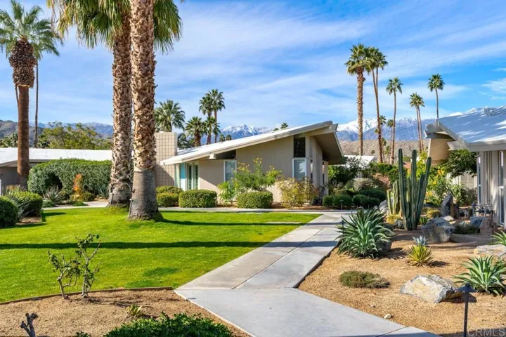 37800 Da Vall Drive 28, Rancho Mirage, California 92270