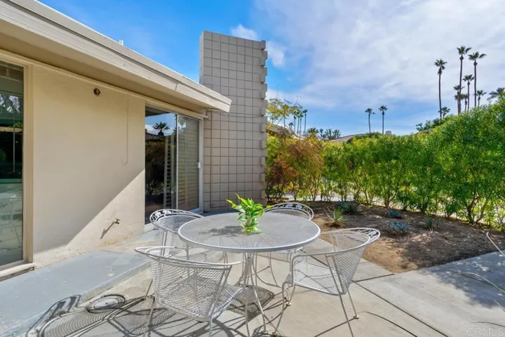 37800 Da Vall Drive 28, Rancho Mirage, California 92270