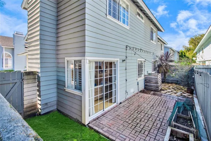 2603 Elden Avenue A, Costa Mesa, California 92627