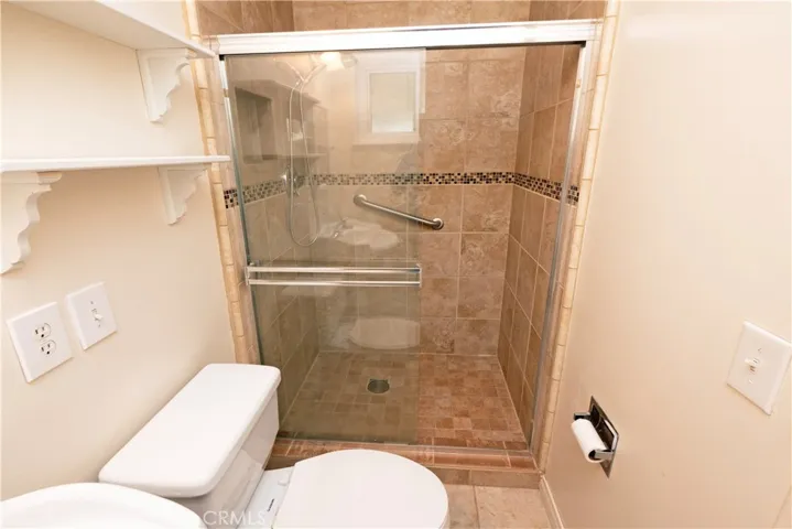 427 East Nubia, Covina, California 91722
