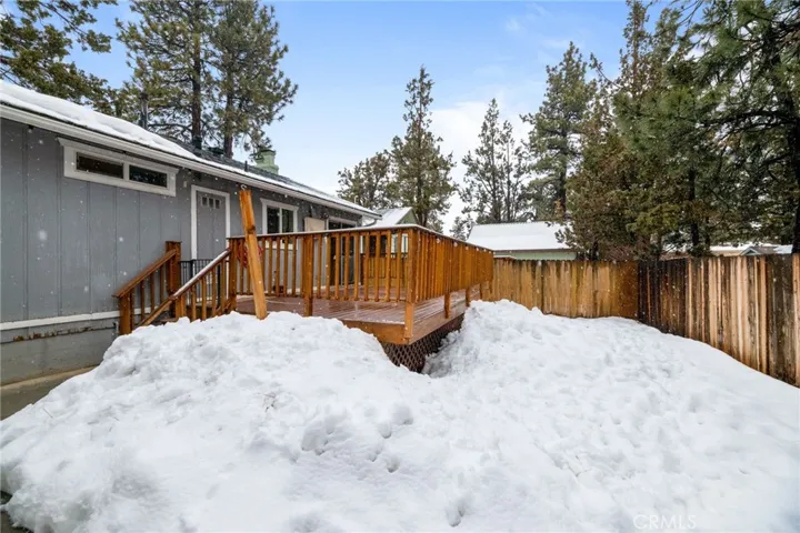 657 Los Angeles Avenue, Sugarloaf, California 92386