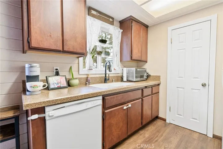 657 Los Angeles Avenue, Sugarloaf, California 92386