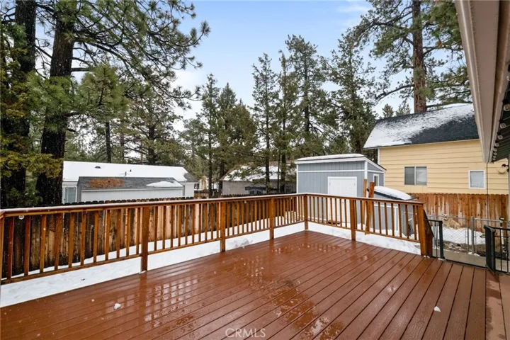 657 Los Angeles Avenue, Sugarloaf, California 92386