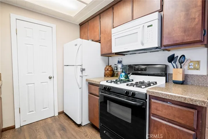 657 Los Angeles Avenue, Sugarloaf, California 92386