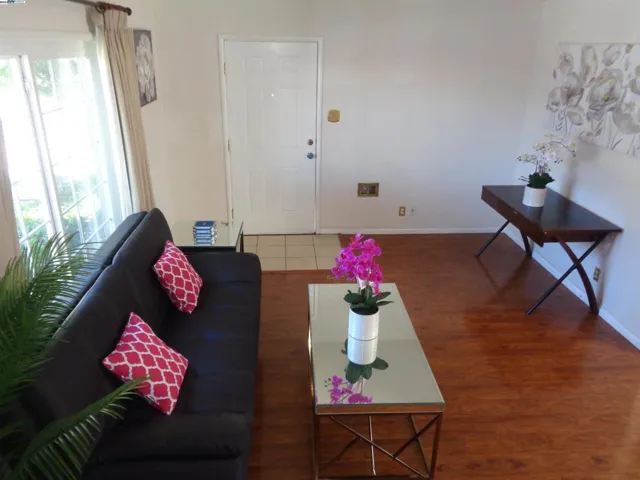 13547 Bancroft Ave 15, San Leandro, California 94578