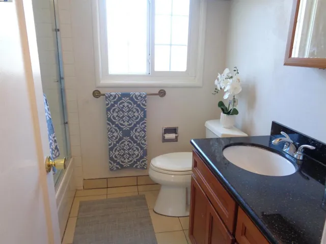 13547 Bancroft Ave 15, San Leandro, California 94578