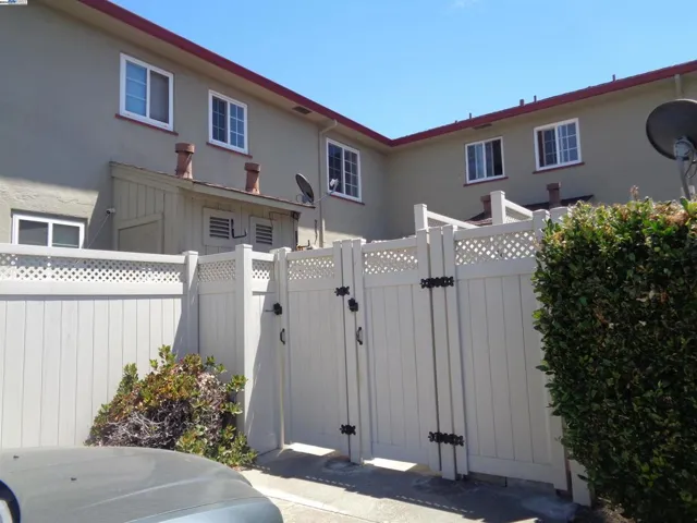 13547 Bancroft Ave 15, San Leandro, California 94578