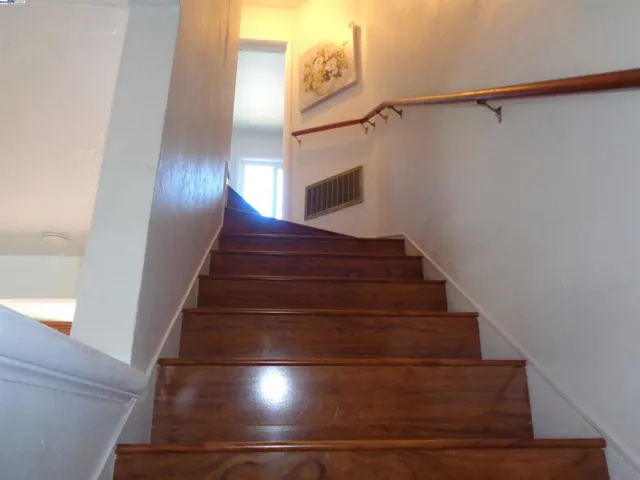 13547 Bancroft Ave 15, San Leandro, California 94578