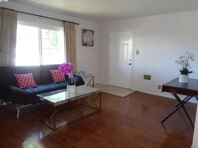 13547 Bancroft Ave 15, San Leandro, California 94578