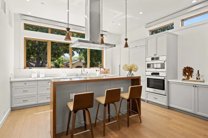 757 Moreno Avenue, Palo Alto, California 94303