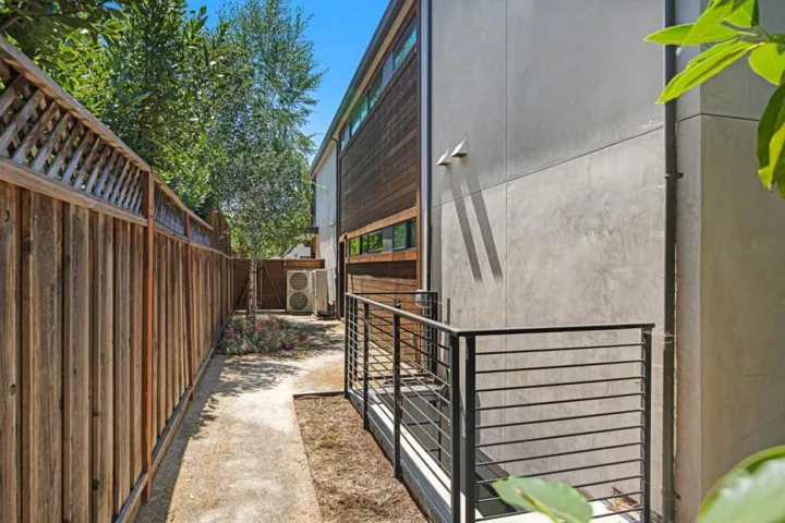 757 Moreno Avenue, Palo Alto, California 94303